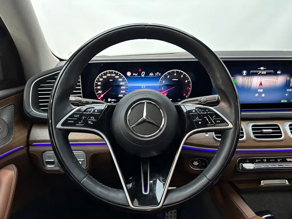 Mercedes-Benz GLS 2023 — фото 13