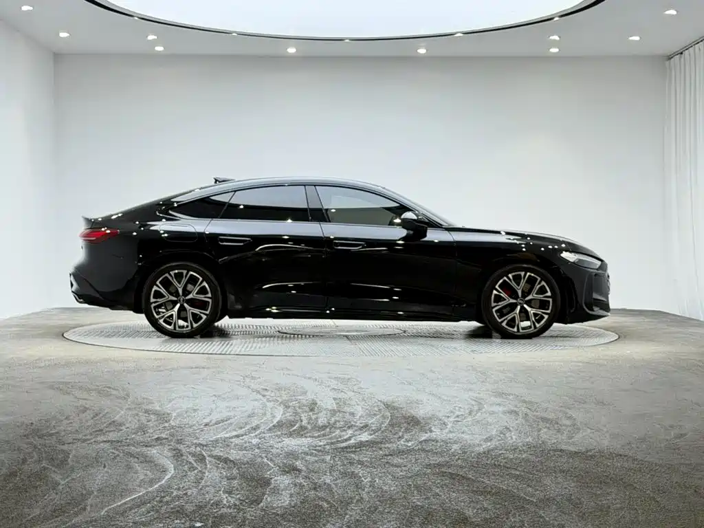 Audi A5L Sportback 2025 — фото 4