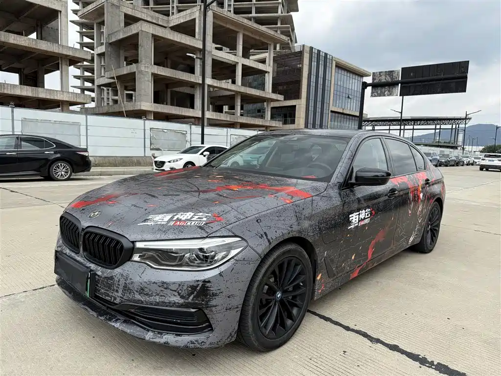 BMW 5 Series New Energy 2019 — фото 1