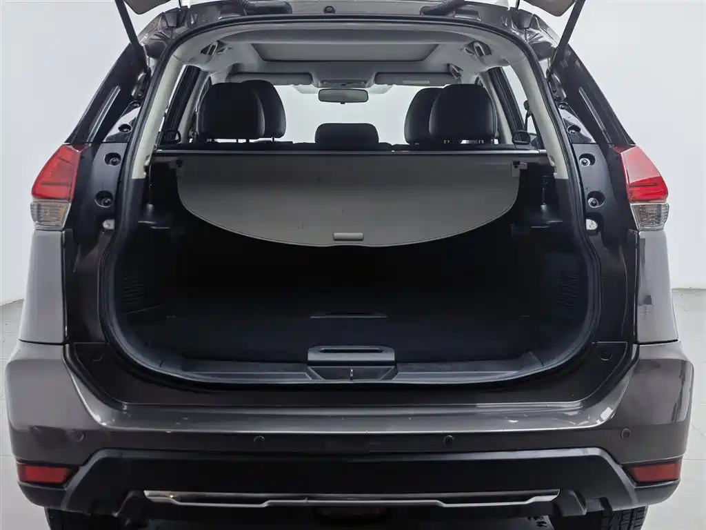 Nissan X-Trail 2017 — фото 16