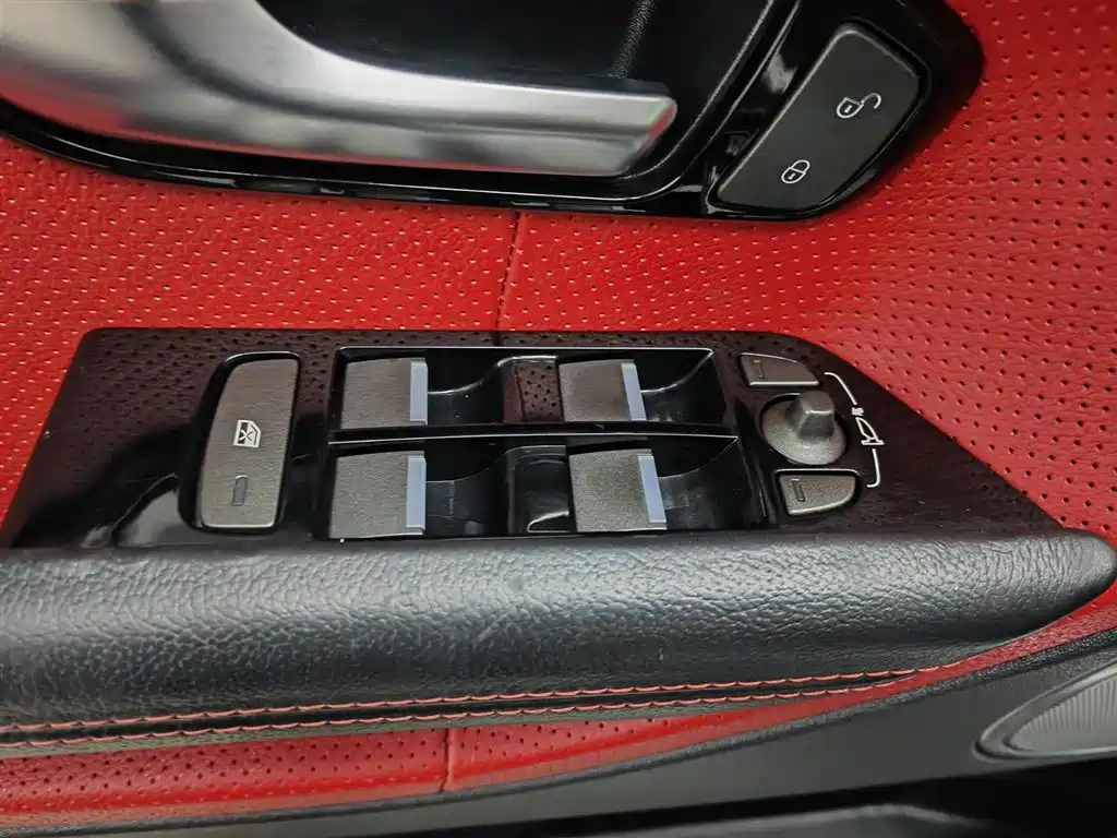Land Rover Evoque 2014 — фото 9
