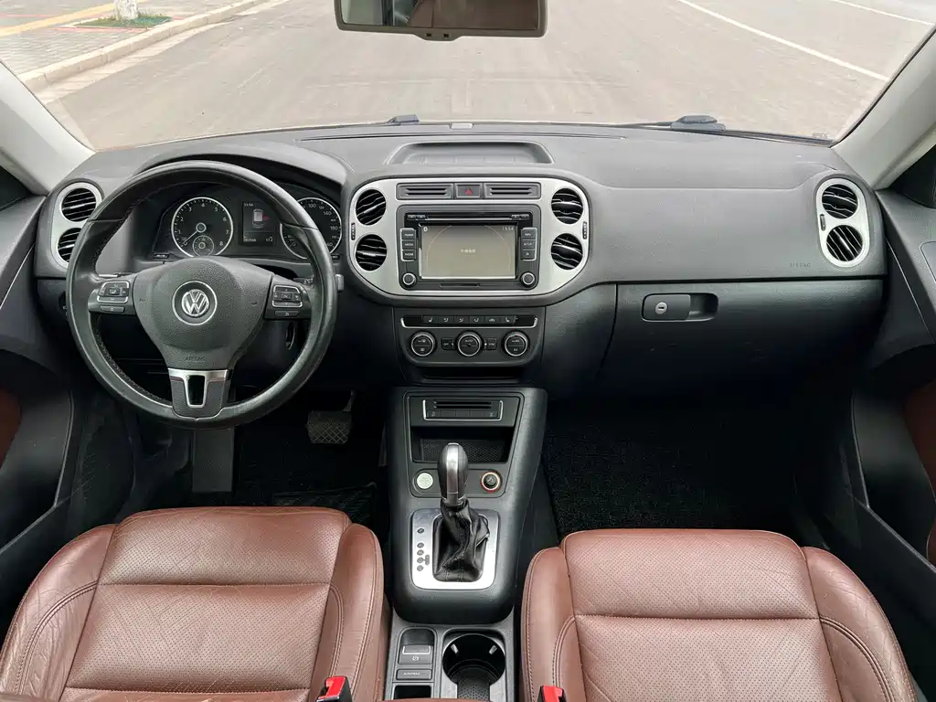 Volkswagen Tiguan 2015 — фото 13