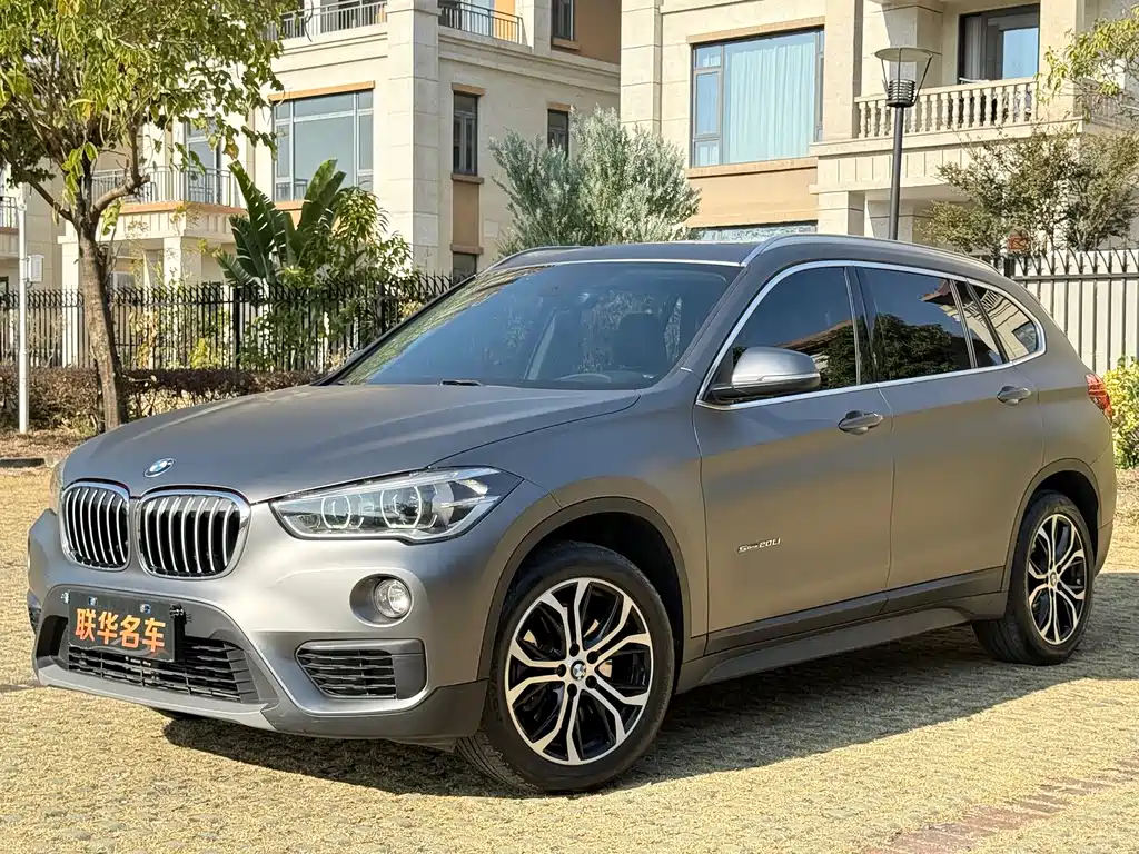 BMW X1 2018 — фото 1