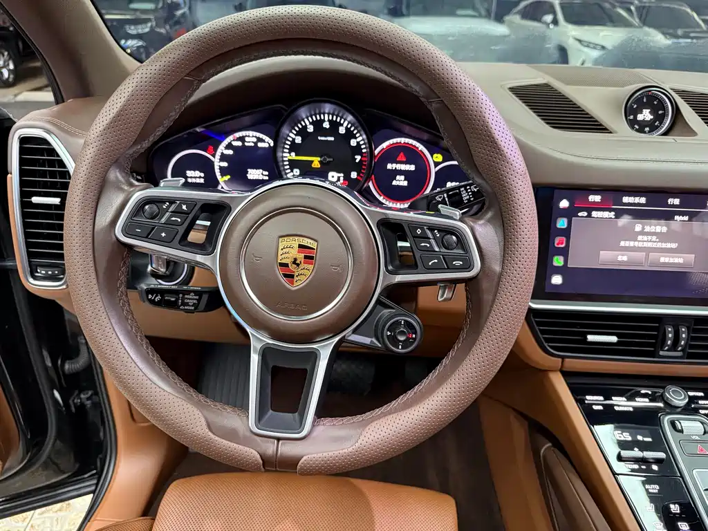 Porsche Cayenne New Energy 2023 — фото 24