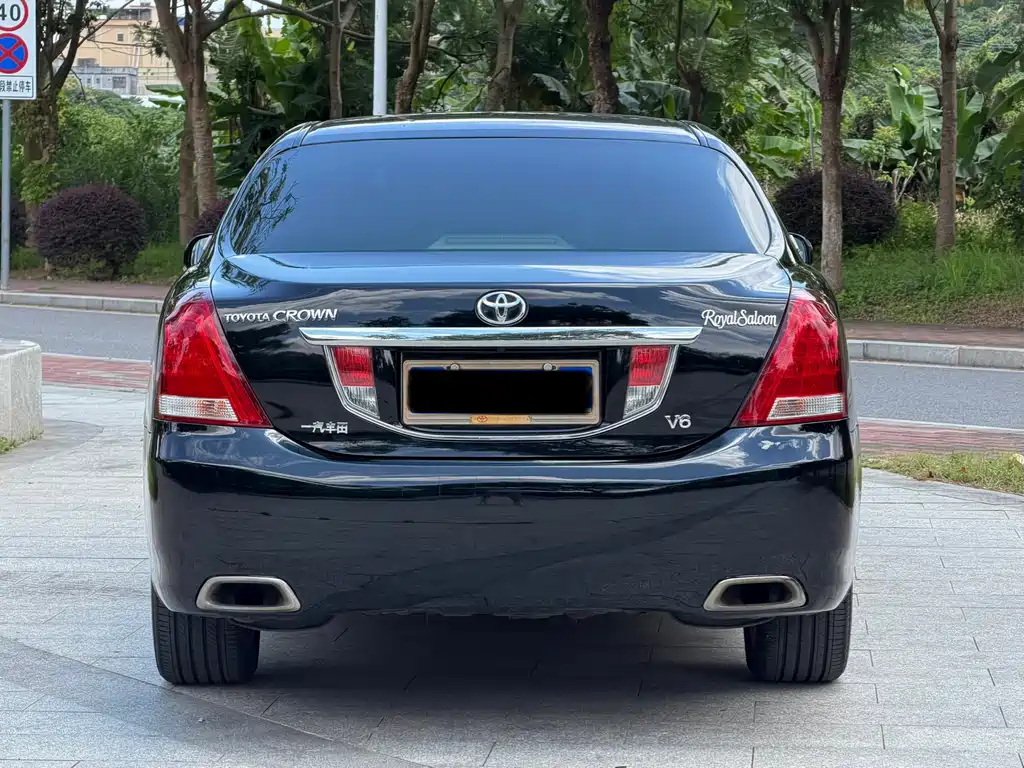 Toyota Crown 2010 — фото 14