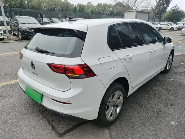 Volkswagen Golf 2023
