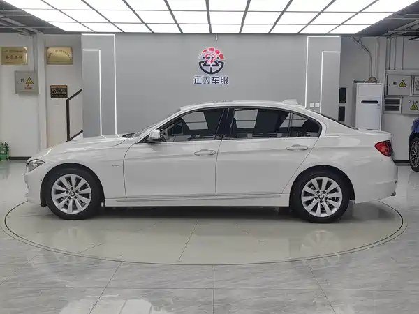 BMW 3 Series 2013
