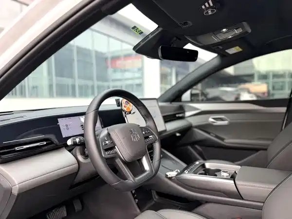 BYD Qin L 2025