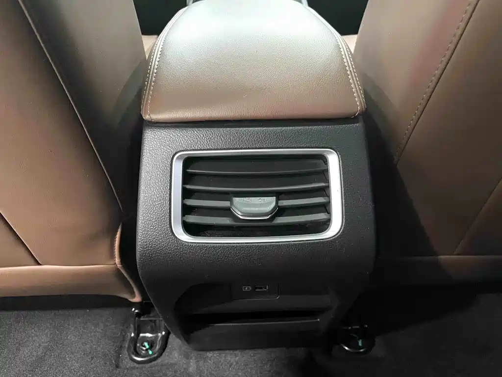 Geely Vision X6 2022 — фото 12