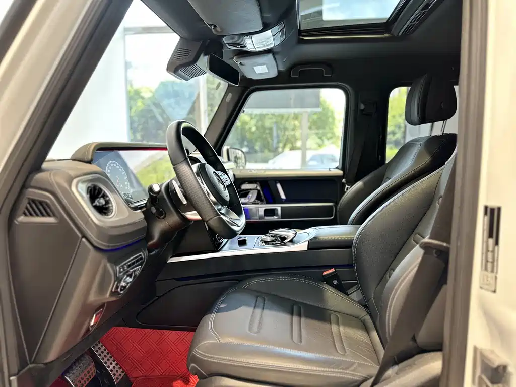 Mercedes-Benz G-Class 2023 — фото 12