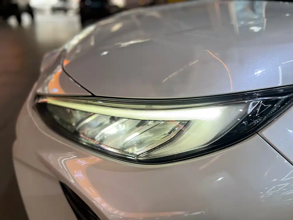 Toyota Wildlander New Energy 2022 — фото 17