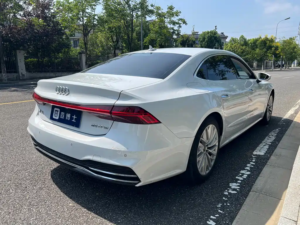 Audi A7L 2023 — фото 5