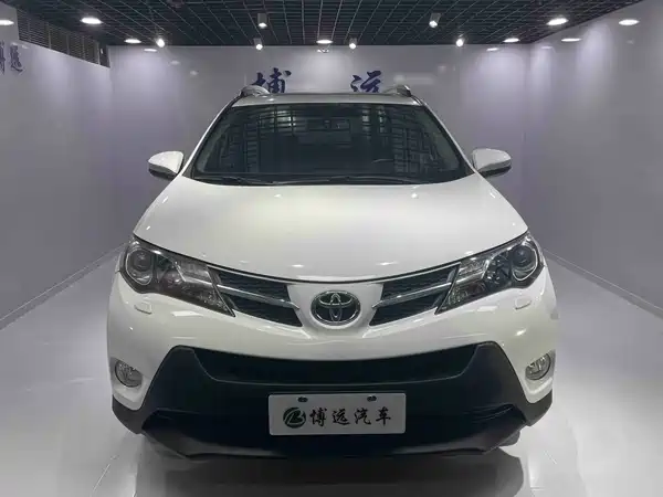 Toyota RAV4 2013
