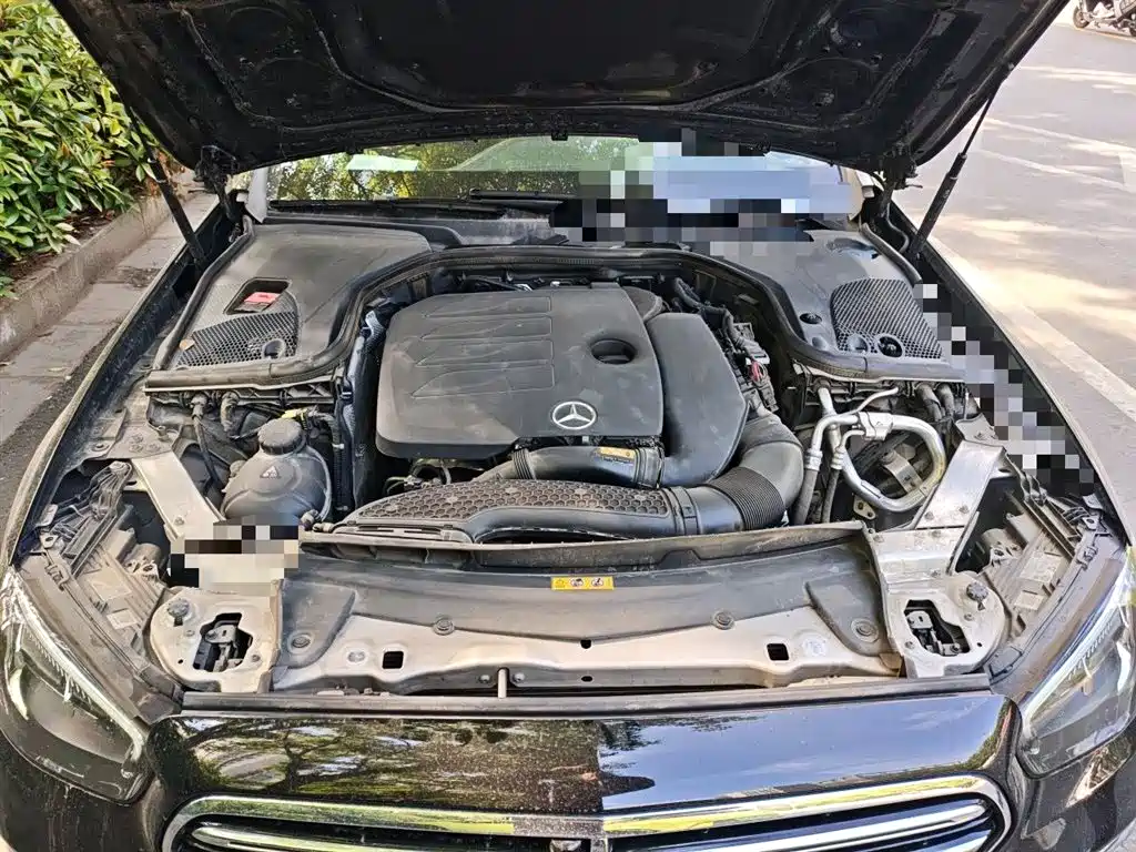 Mercedes-Benz E-Class 2020 — фото 11