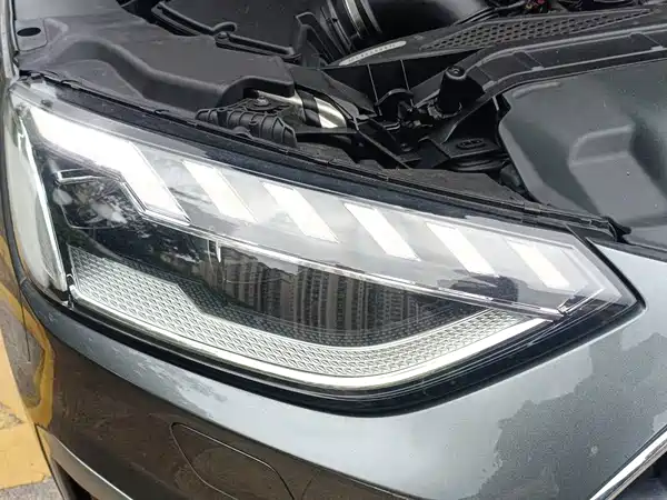 Audi A4L 2021