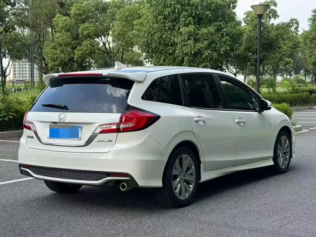 Honda Jade 2017 — фото 8