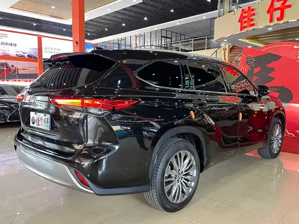 Toyota Highlander 2022