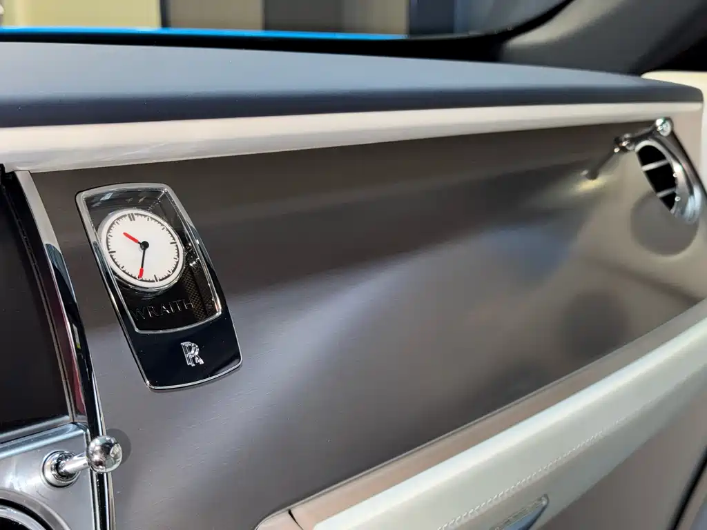 Rolls-Royce Wraith 2024 — фото 13