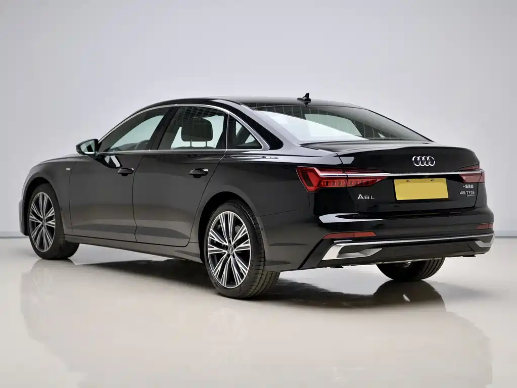 Audi A6L 2025 — фото 3