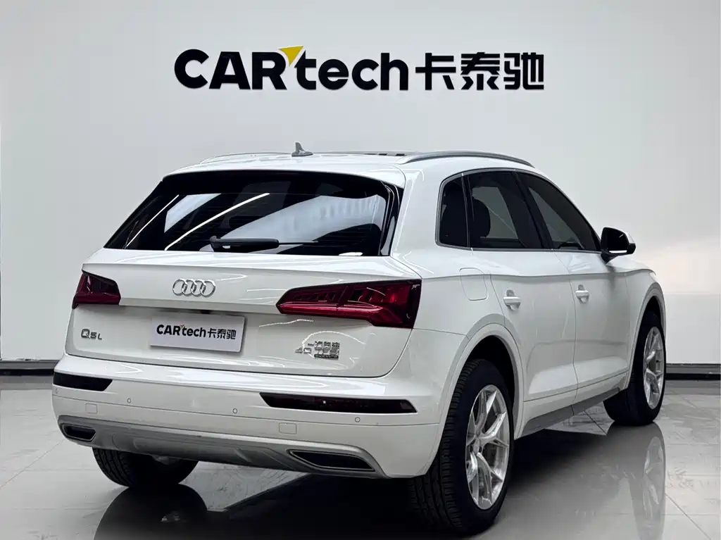 Audi Q5L 2018 — фото 5