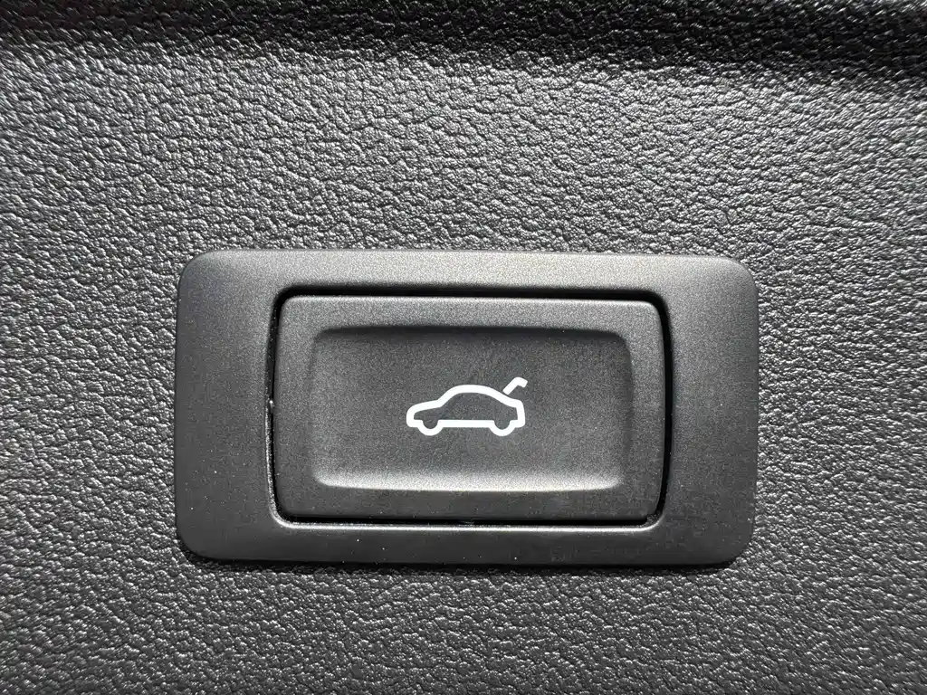 Audi A3 2021 — фото 23
