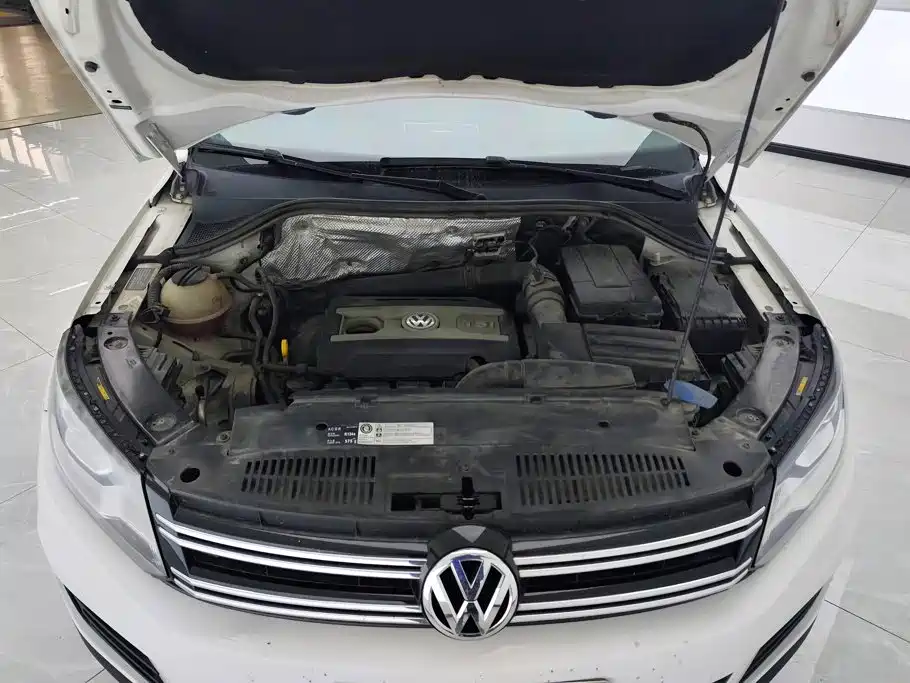 Volkswagen Tiguan 2017 — фото 10