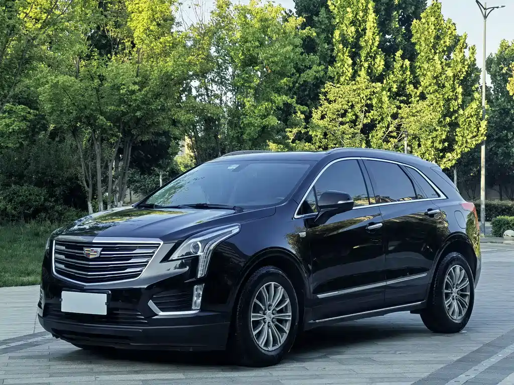 Cadillac XT5 2016 — фото 1