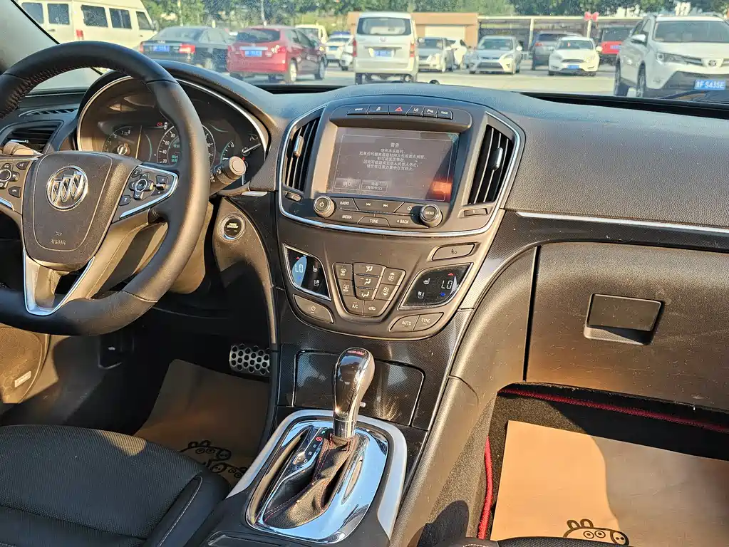 Buick Regal 2015 — фото 12
