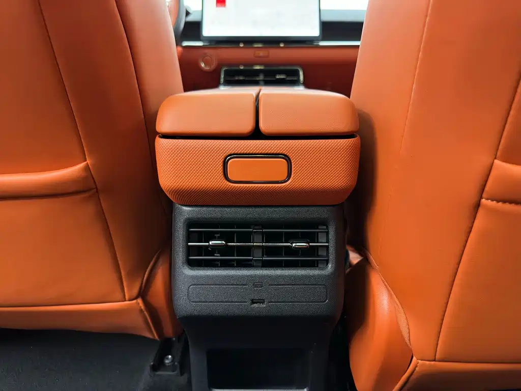 Toyota bZ3X 2025 — фото 14