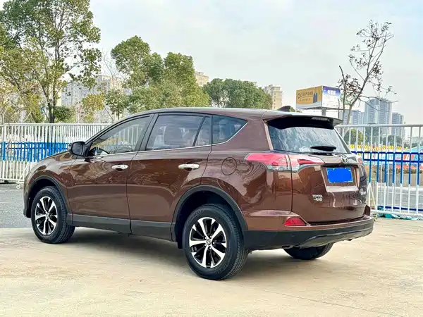 Toyota RAV4 2016