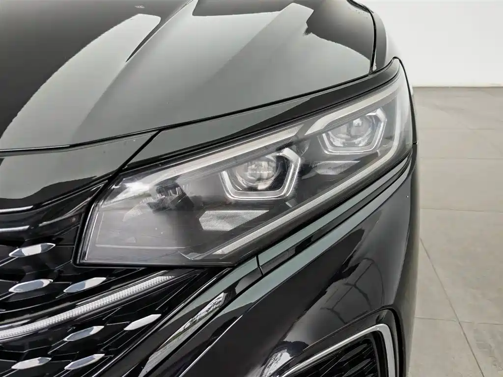 Volkswagen Passat 2022