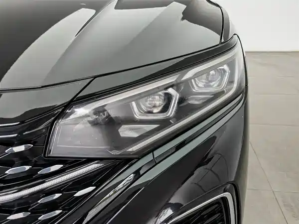 Volkswagen Passat 2022