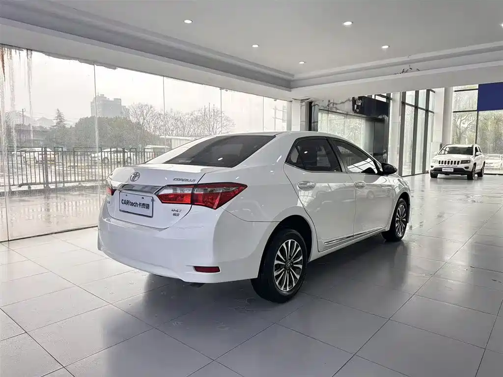Toyota Corolla 2019 — фото 4