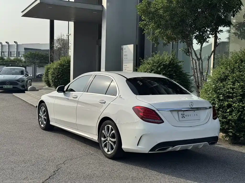 Mercedes-Benz C-Class 2016 — фото 11