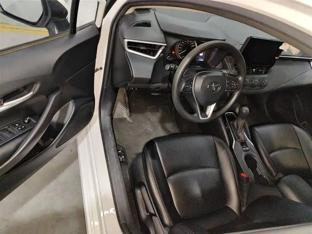 Toyota Corolla 2022 — фото 16