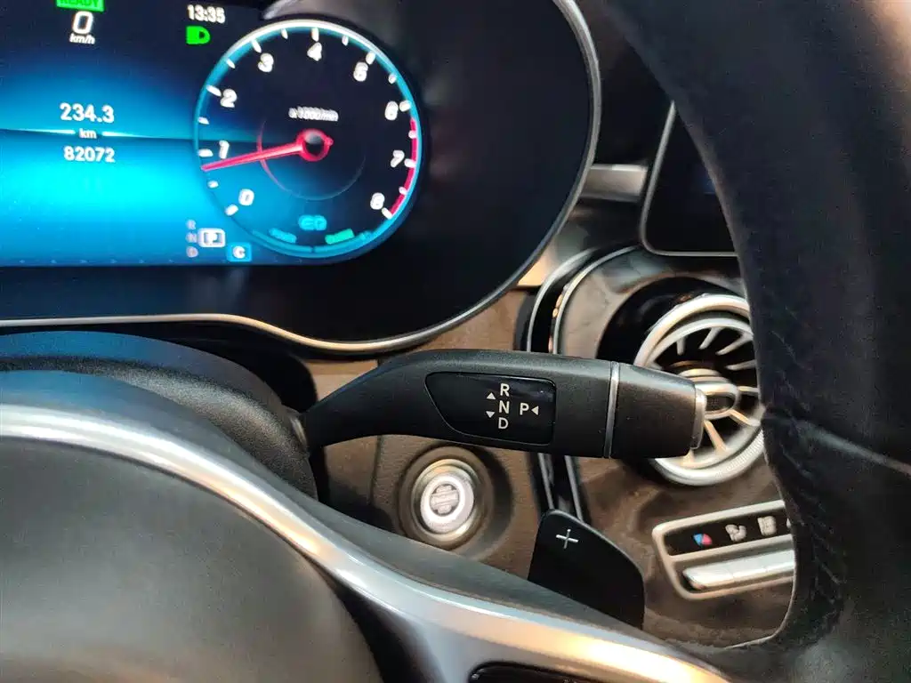 Mercedes-Benz C-Class 2019 — фото 14