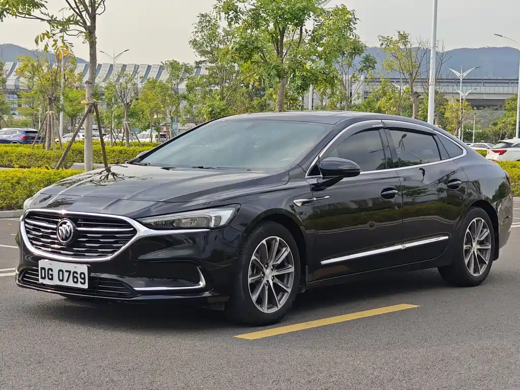 Buick LaCrosse 2020 — фото 1