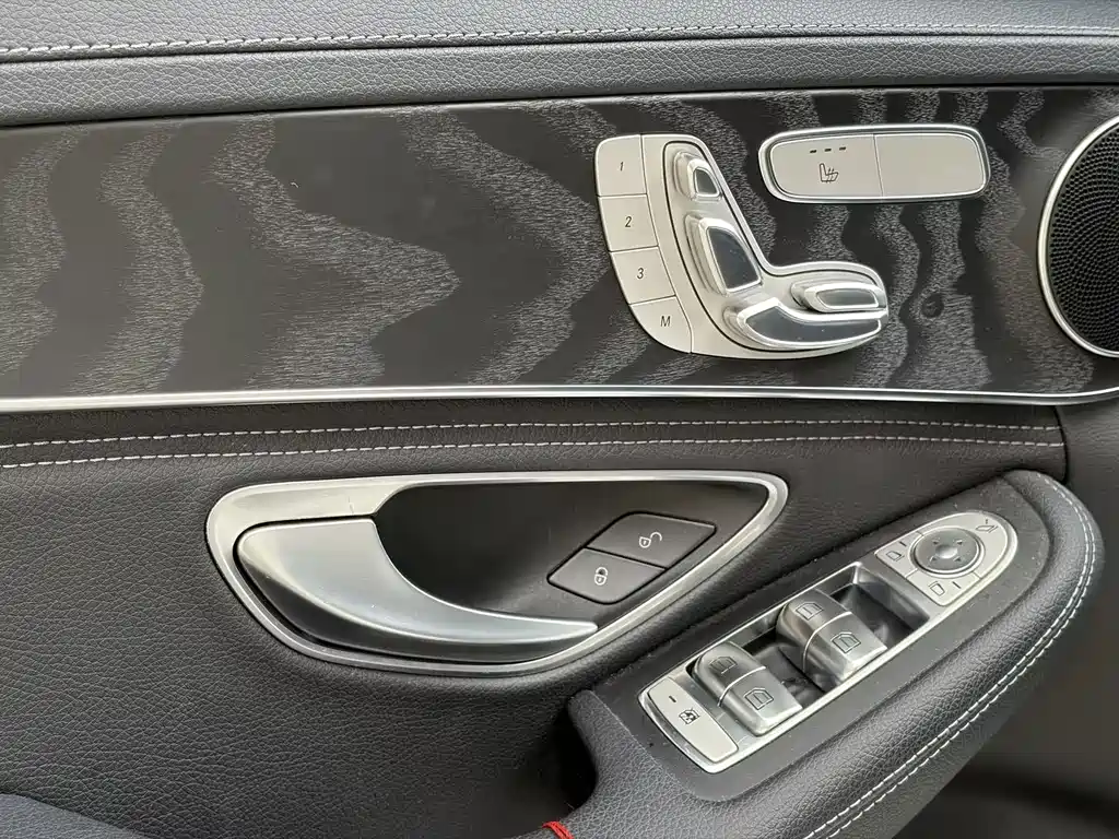 Mercedes-Benz C-Class 2020 — фото 10