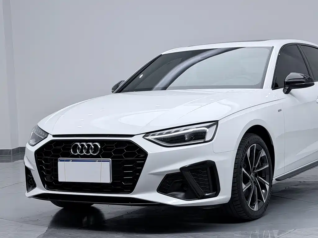 Audi A4L 2023 — фото 17