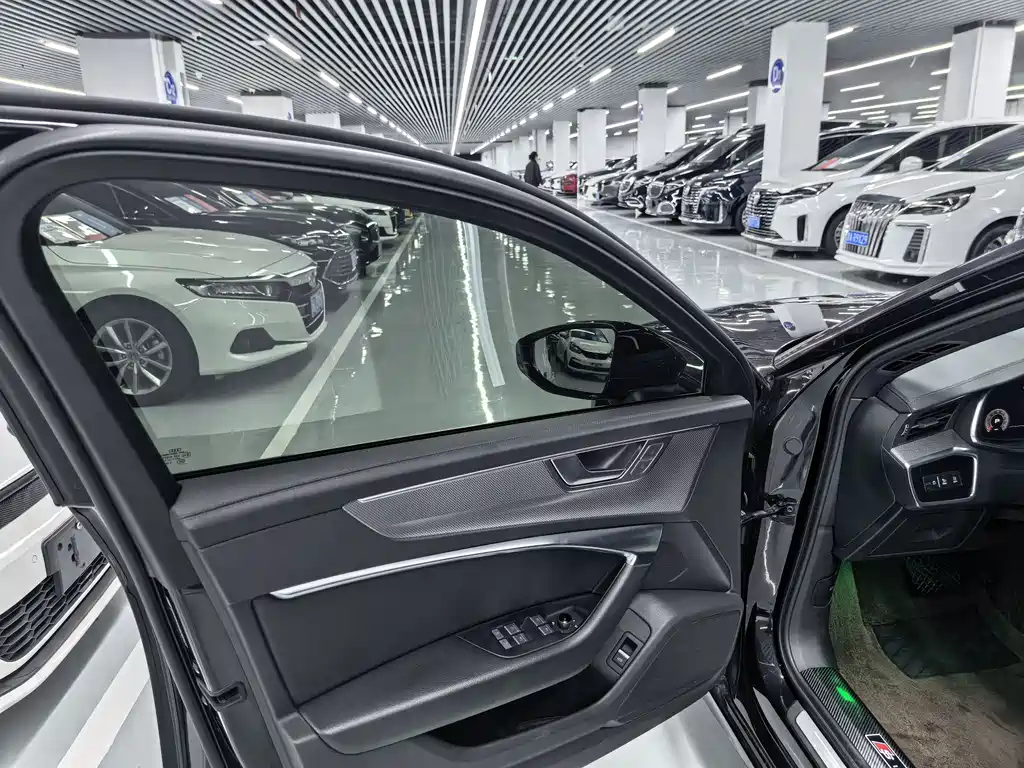 Audi A6L 2021 — фото 7
