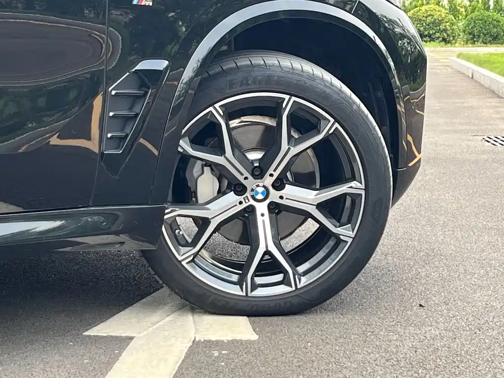 BMW X5 2024 — фото 12