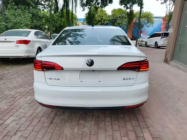 Volkswagen Bora 2021