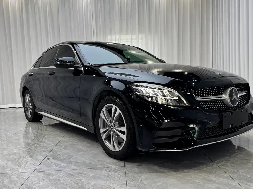 Mercedes-Benz C-Class 2021