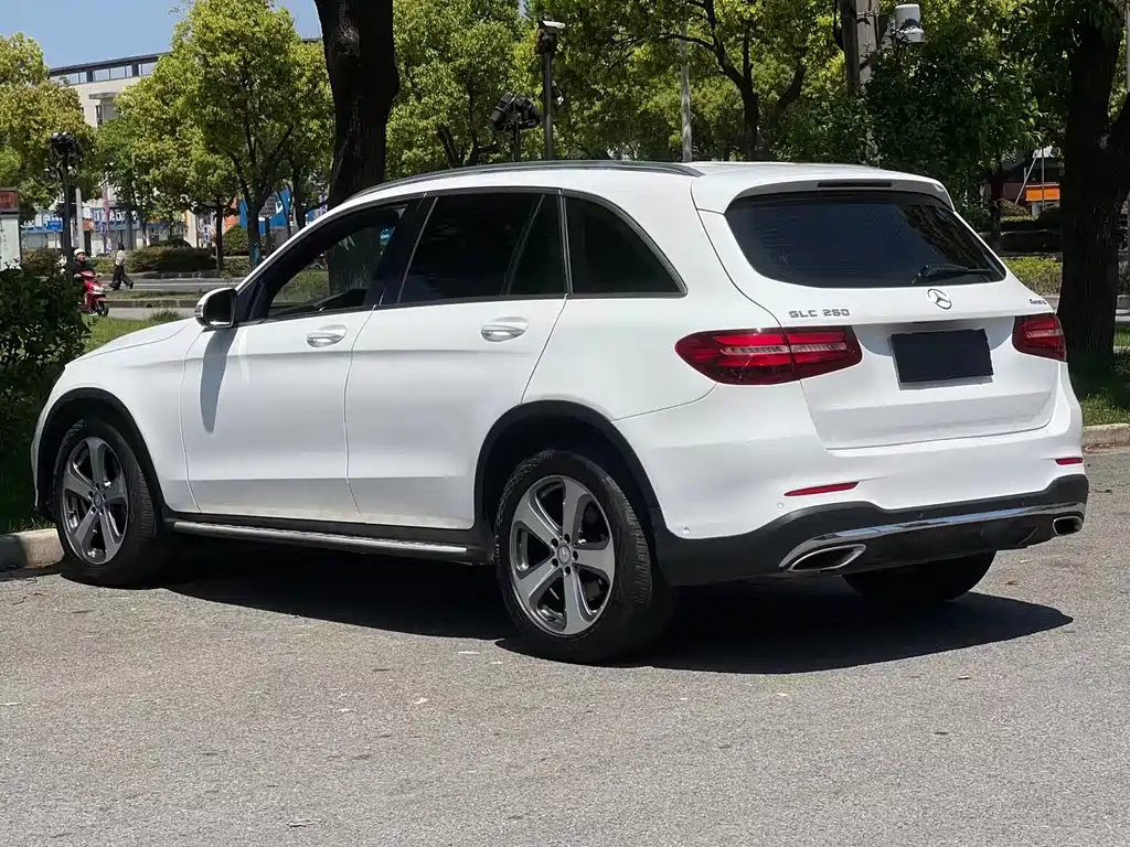 Mercedes-Benz GLC 2017 — фото 9