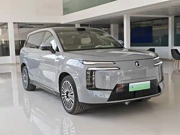 Denza N8L 2025