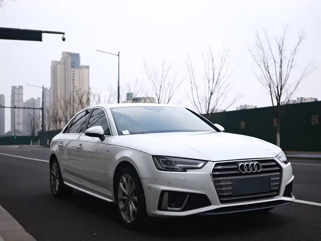 Audi A4L 2019 — фото 3