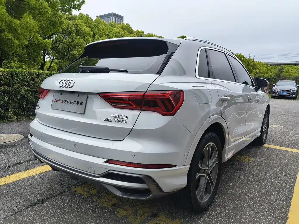 Audi Q3 2023 — фото 10