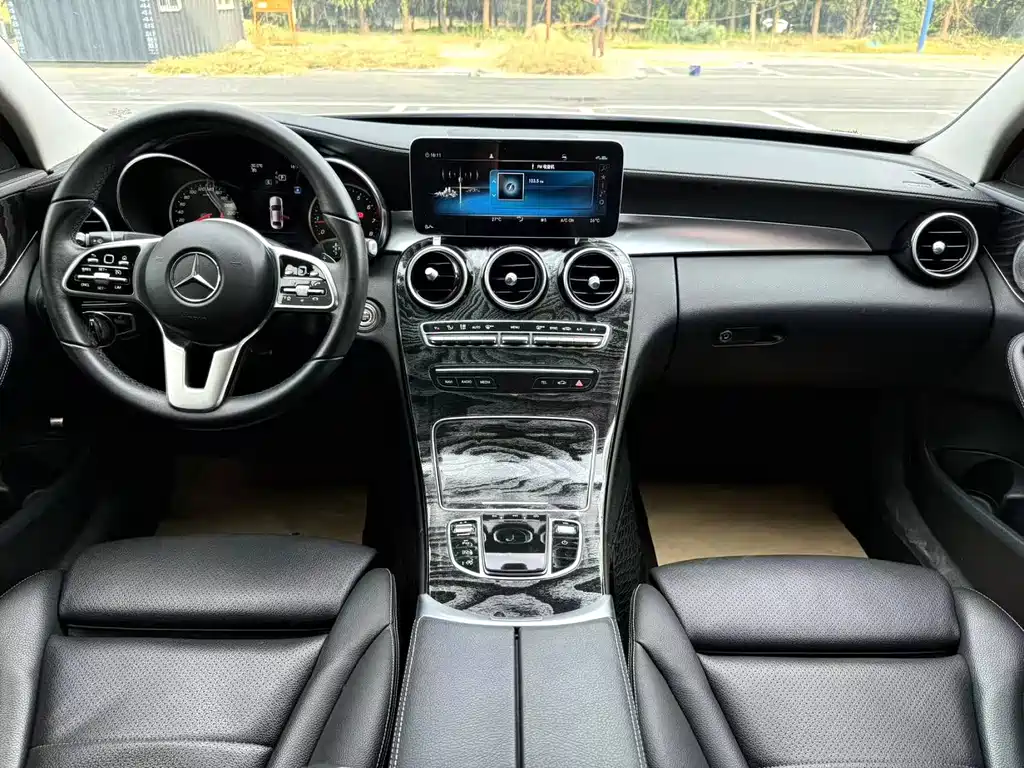 Mercedes-Benz C-Class 2019 — фото 4