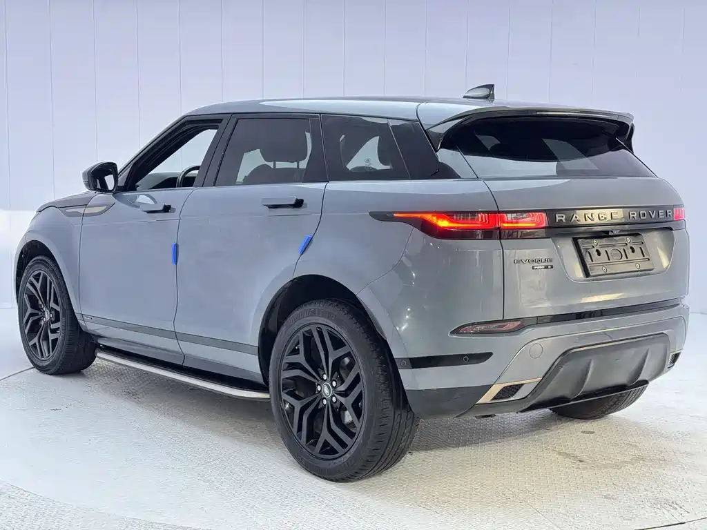 Land Rover Evoque 2021 — фото 10