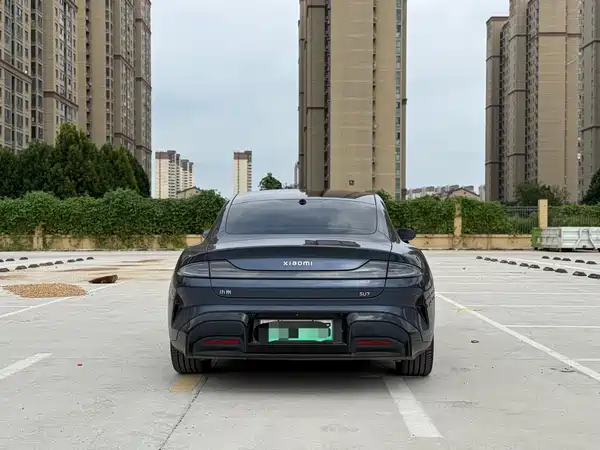 Xiaomi SU7 2025